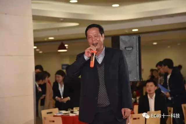 1496501134430039.jpg 22-何平同志演唱《籬笆墻的影子》.webp.jpg