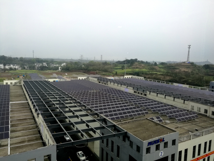 1496503908161678.jpg 7睿基屋面發電系統3.jpg