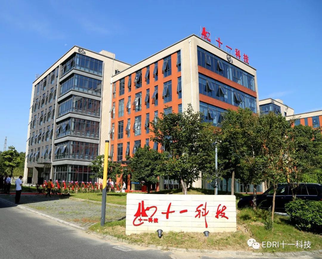 1538966067545175.jpg 23.jpg